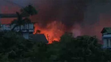 मणिपुर: इम्फाल पश्चिम में 15 घर जलाए गए, एक गोली