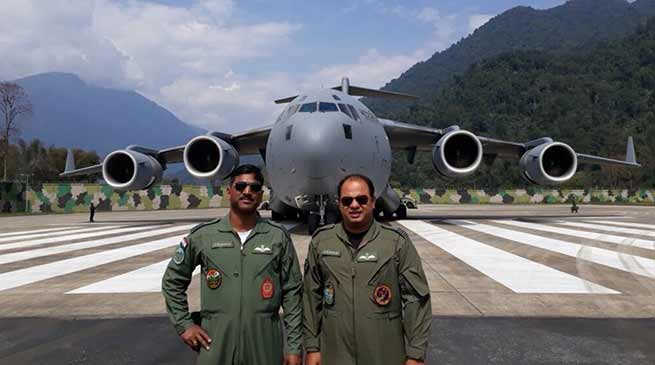 भारत चीन सीमा के करीब अरुणाचल के टूटिंग में उतरा सी-17 ग्लोबमास्टर