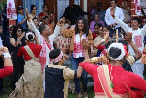 असम: बिहू डांस पर थिरकीं प्रियंका चोपड़ा