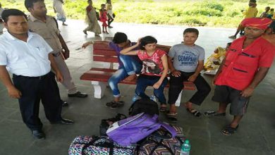 असम: सतर्क रेलवे टीटीआई ने महानंद एक्सप्रेस में नशाखुरानी के शिकार 3 यात्रियों को बचाया
