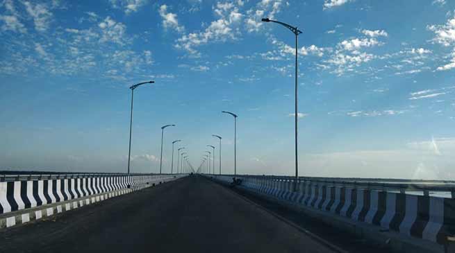 पी एम मोदी द्वारा उदघाटन के लिए सज धज कर तैयार बोगिबील पुल, जानिये पुल की ख़ास बातें 