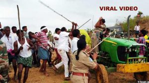 तेलंगाना: महिला अफसर की TRS कार्यकर्ताओं ने की पिटाई- विडियो हो गया वायरल