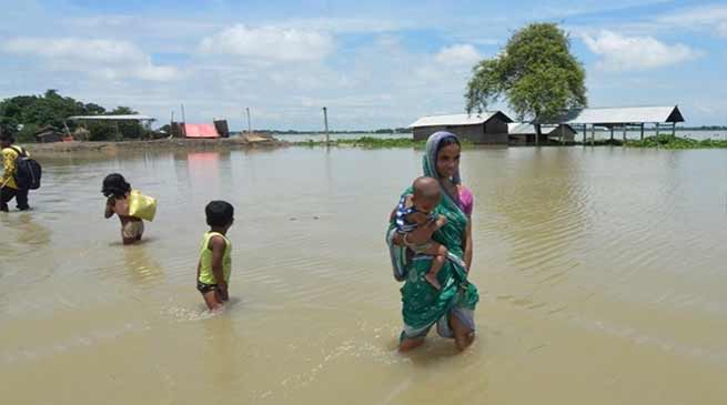 असम:  बाढ़ से 21 जिले और  8 लाख से अधिक लोग प्रभावित
