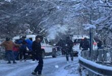 Sikkim: Snowfallके बाद पर्यटकों को Nathu-La जाने की इजाजत नहीं