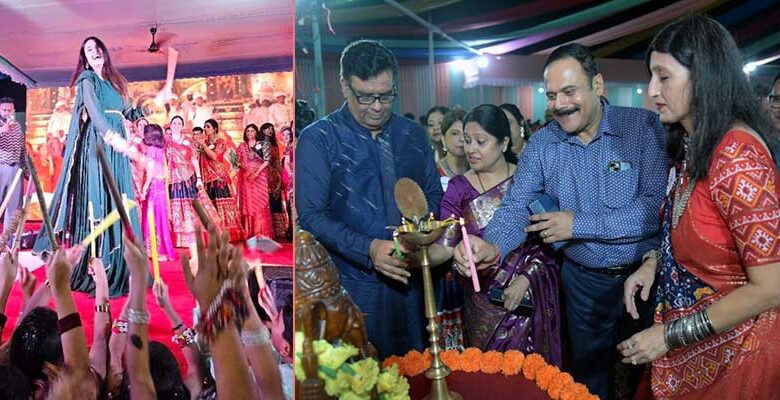 असम: तेजपुर में चेतना लेडीज क्लब द्वारा रंगारंग डांडिया उत्सव