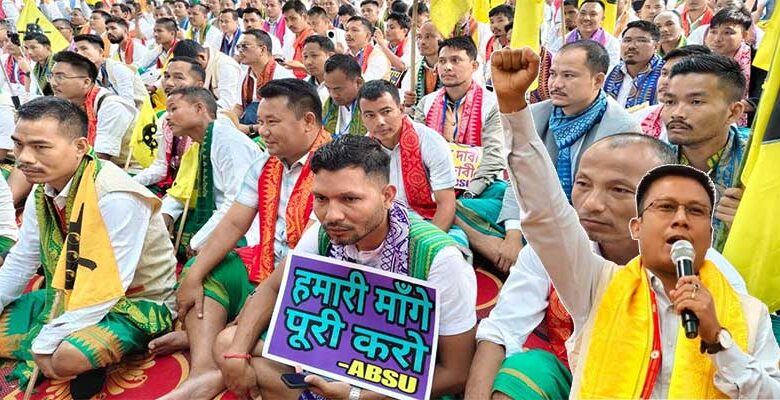 नई दिल्ली- बोडो संगठनों का जंतर-मंतर पर जोरदार प्रदर्शन